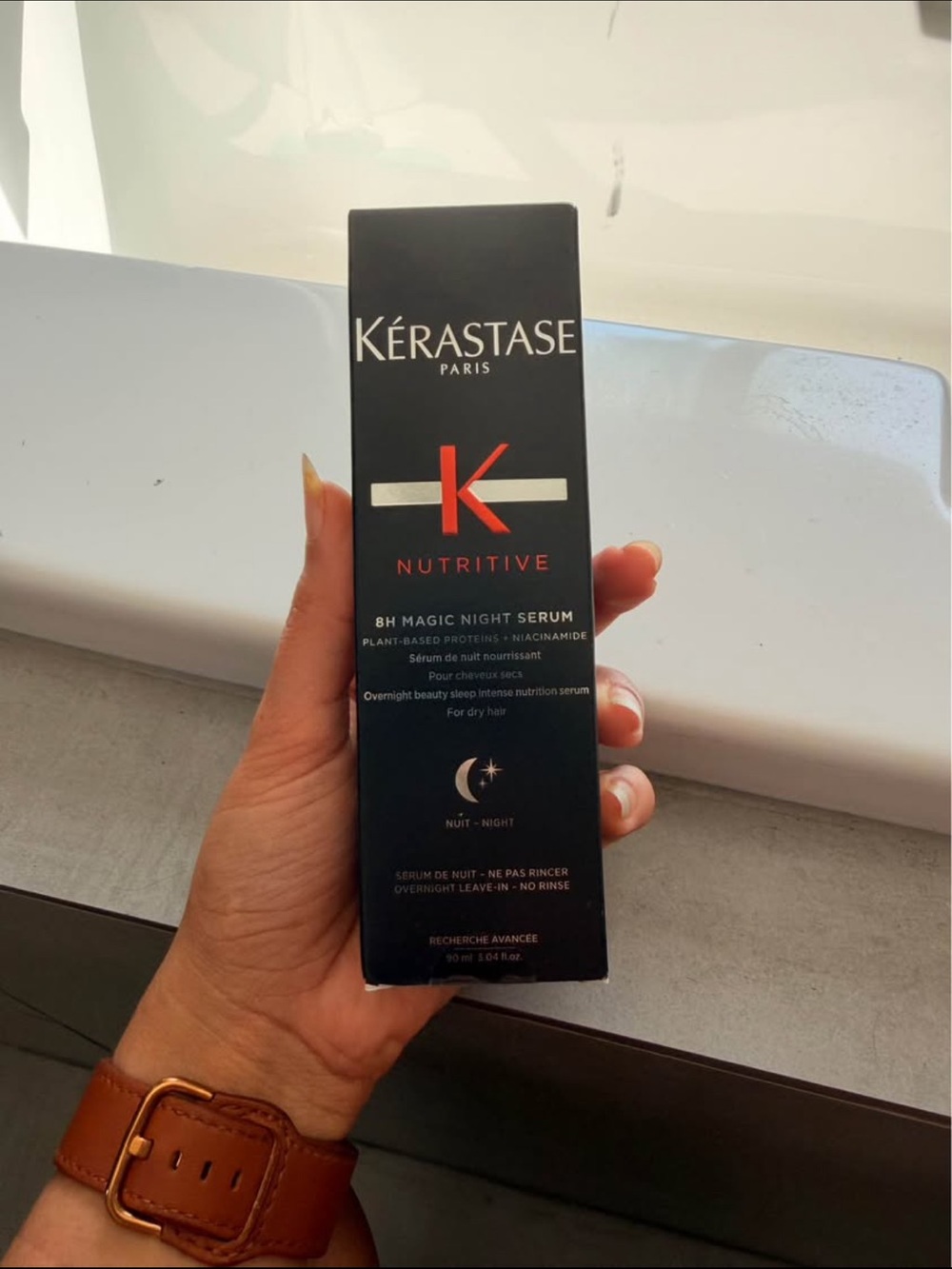 Kérastase Nutritive 8H Magic Night Serum - Black with Red Accent